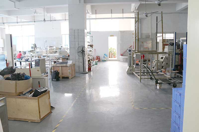 高低溫試驗箱廠家生產(chǎn)車間